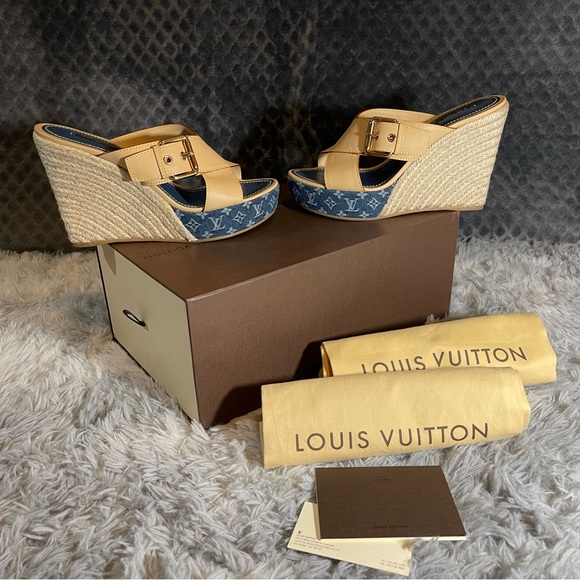 💙 Louis Vuitton Vachetta and Denim Espadrille Wedge Heels 💙 - Picture 6 of 15